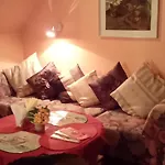 Jannseni Δωμάτια σε οικογενειακή κατοικία Παρνού